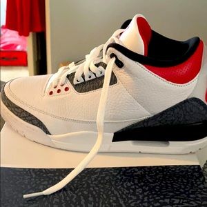 Air Jordan 3s white/fire red black